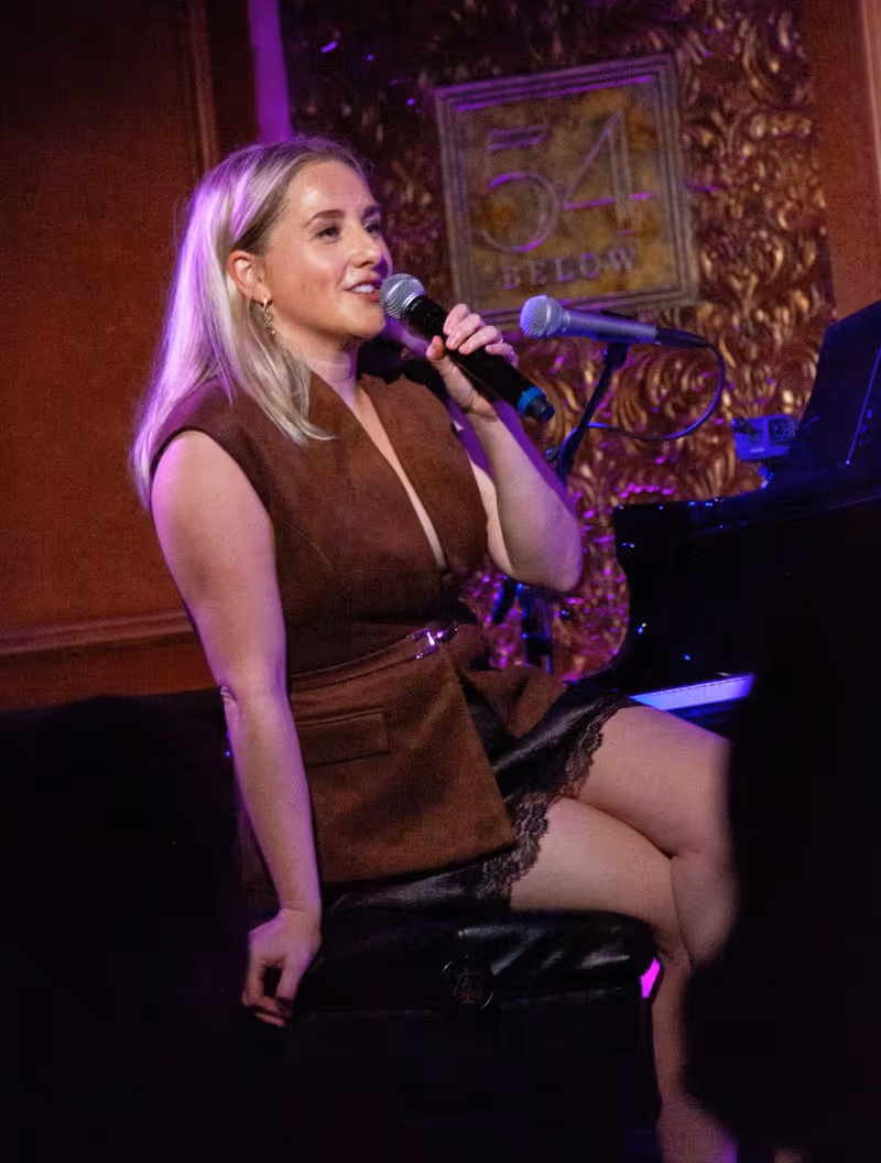 Review: Jeanna de Waal Lets Her Audience In With SONGS I LOVE TO SING at 54 Below Image