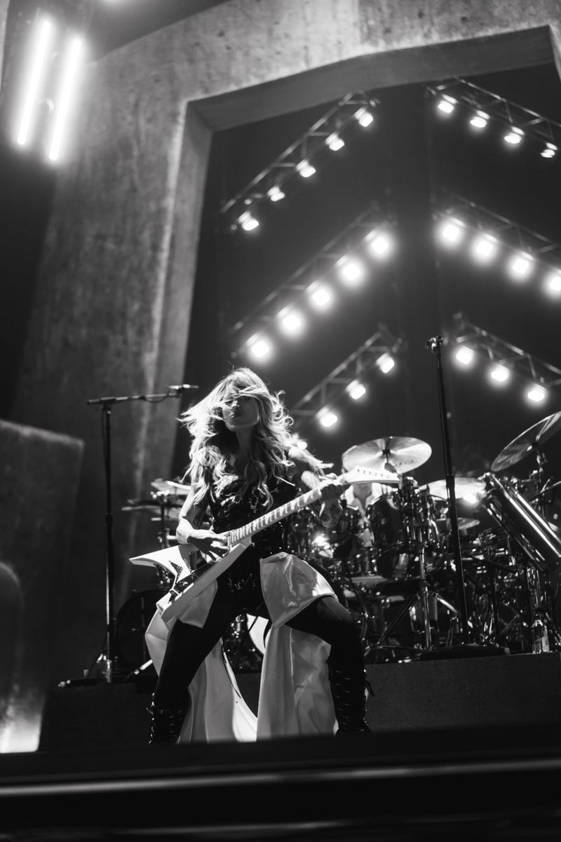 Photos: THE SMASHING PUMPKINS KICK OFF THE RATS IN A CAGE TOUR — photo 10 of 10