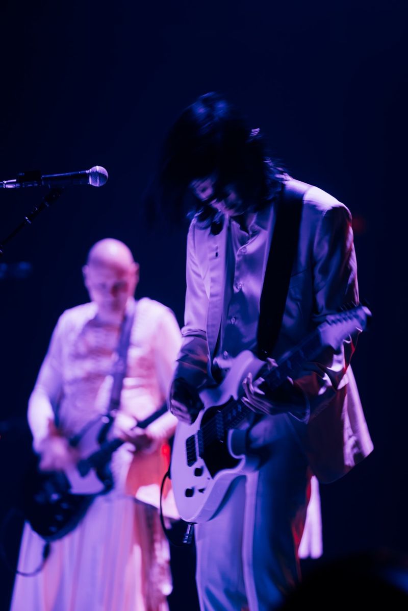Photos: THE SMASHING PUMPKINS KICK OFF THE RATS IN A CAGE TOUR — photo 9 of 10