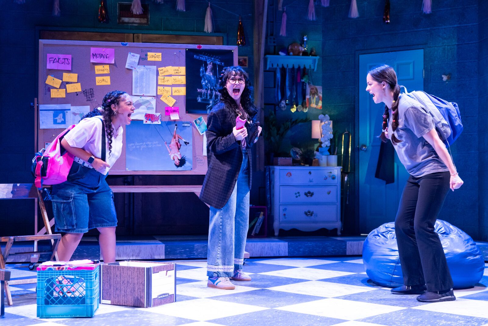 Photos: First Look at DEAD GIRL'S QUINCEAÑERA at Goodman Theatre — photo 4 of 8
