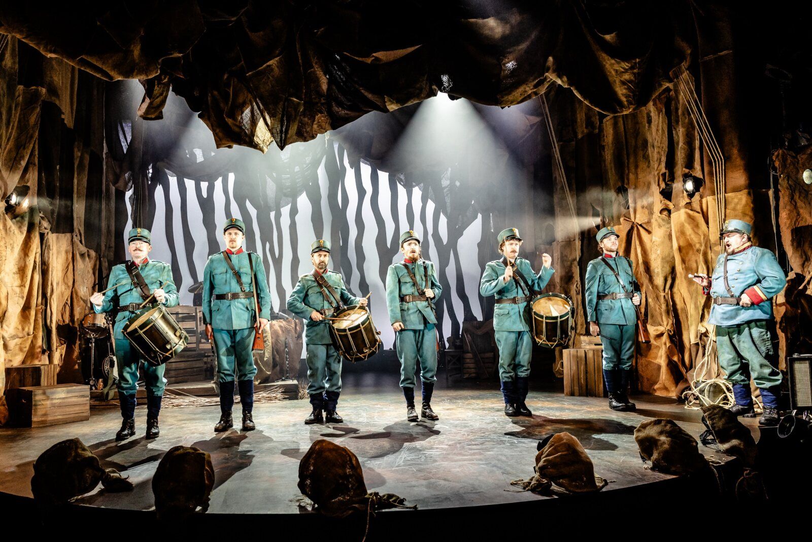 Photos: FRANZ & MARIE at Charing Cross Theatre — photo 2 of 30