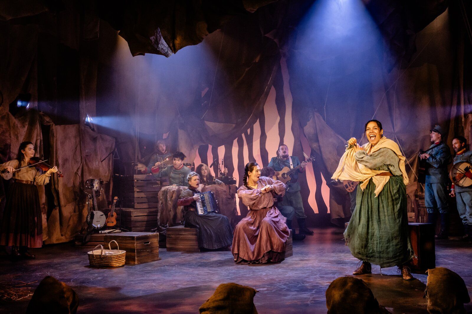Photos: FRANZ & MARIE at Charing Cross Theatre — photo 8 of 30
