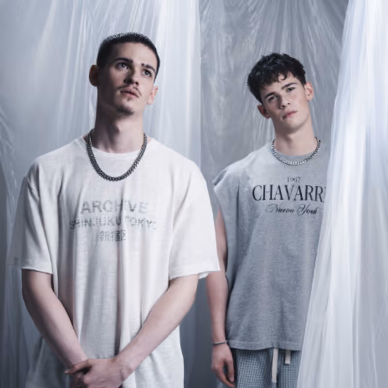 Photos: Max & Harvey Release 'Overthinking' Ahead of IN A DECADE UK Tour — photo 1 of 7