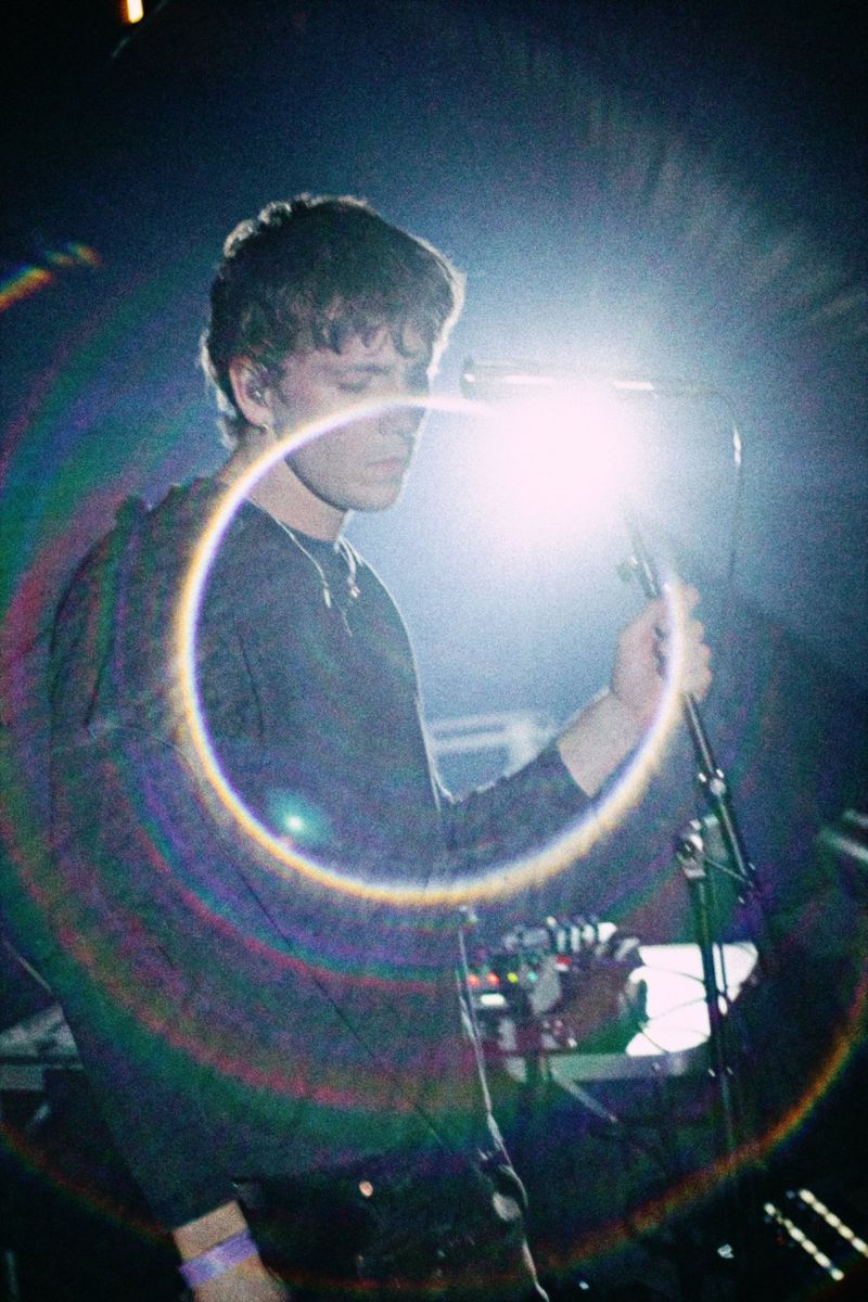 Photos: Oliver Symons Shares WAKE UP, Anthem About Love, Youth and Freedom — photo 5 of 7