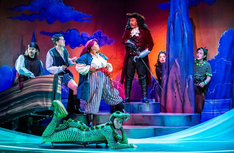 Review: PETER PAN GOES WRONG at SF Playhouse Image