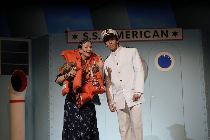Review: ANYTHING GOES at Selwyn Theatre Image