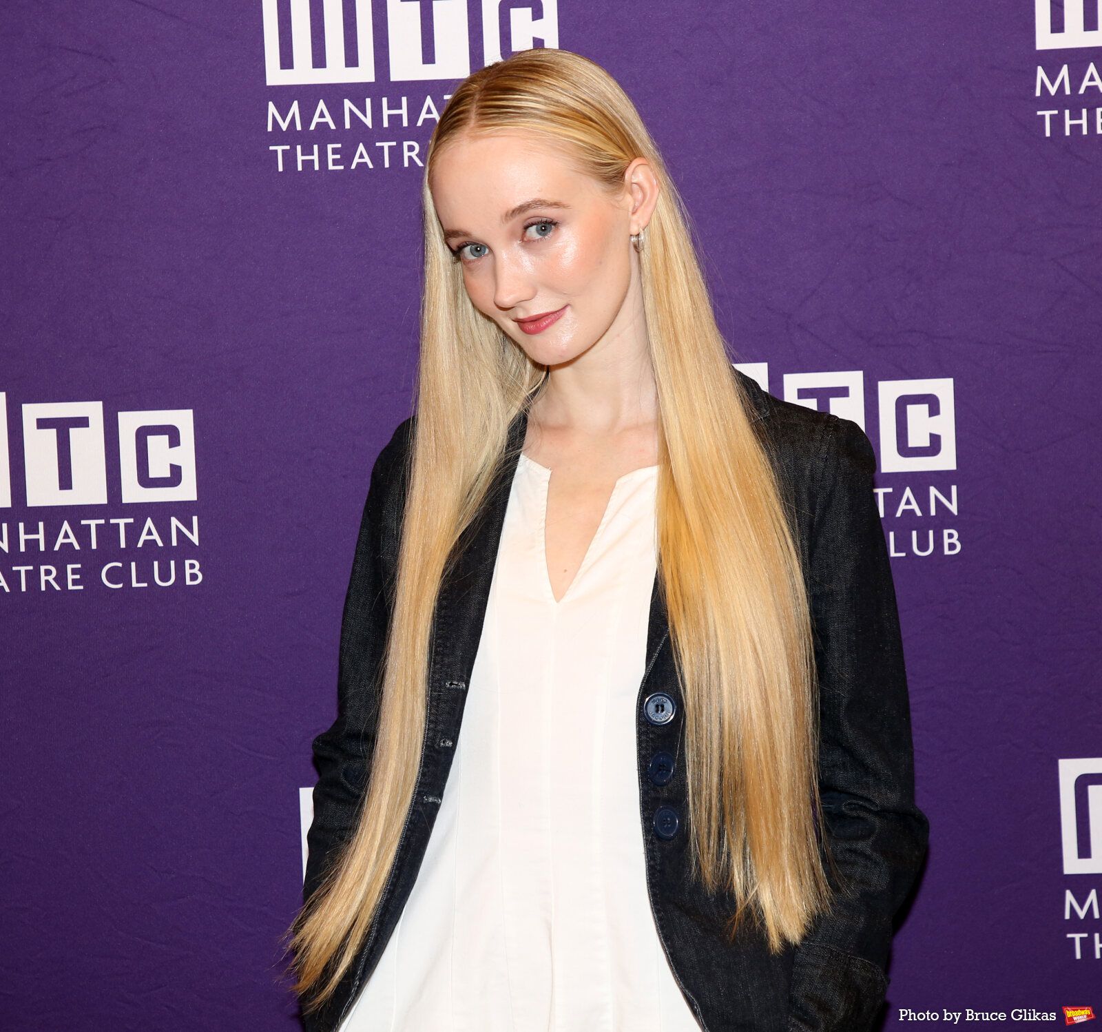 Photos: The Cast of Manhattan Theatre Club's THE UNBELIEVERS Meets the Press — photo 5 of 28
