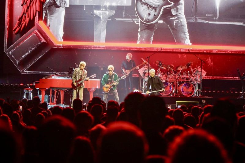 Review: JOURNEY FINAL FRONTIER TOUR at Grand Casino Arena Image
