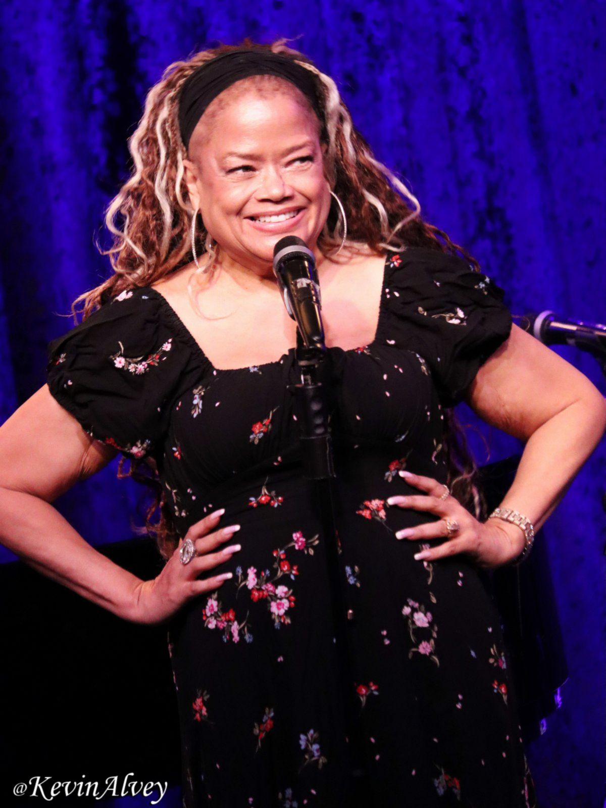 Natalie Douglas at Photos: Natalie Douglas Receives First Cast Party Superstar Award at Birdland