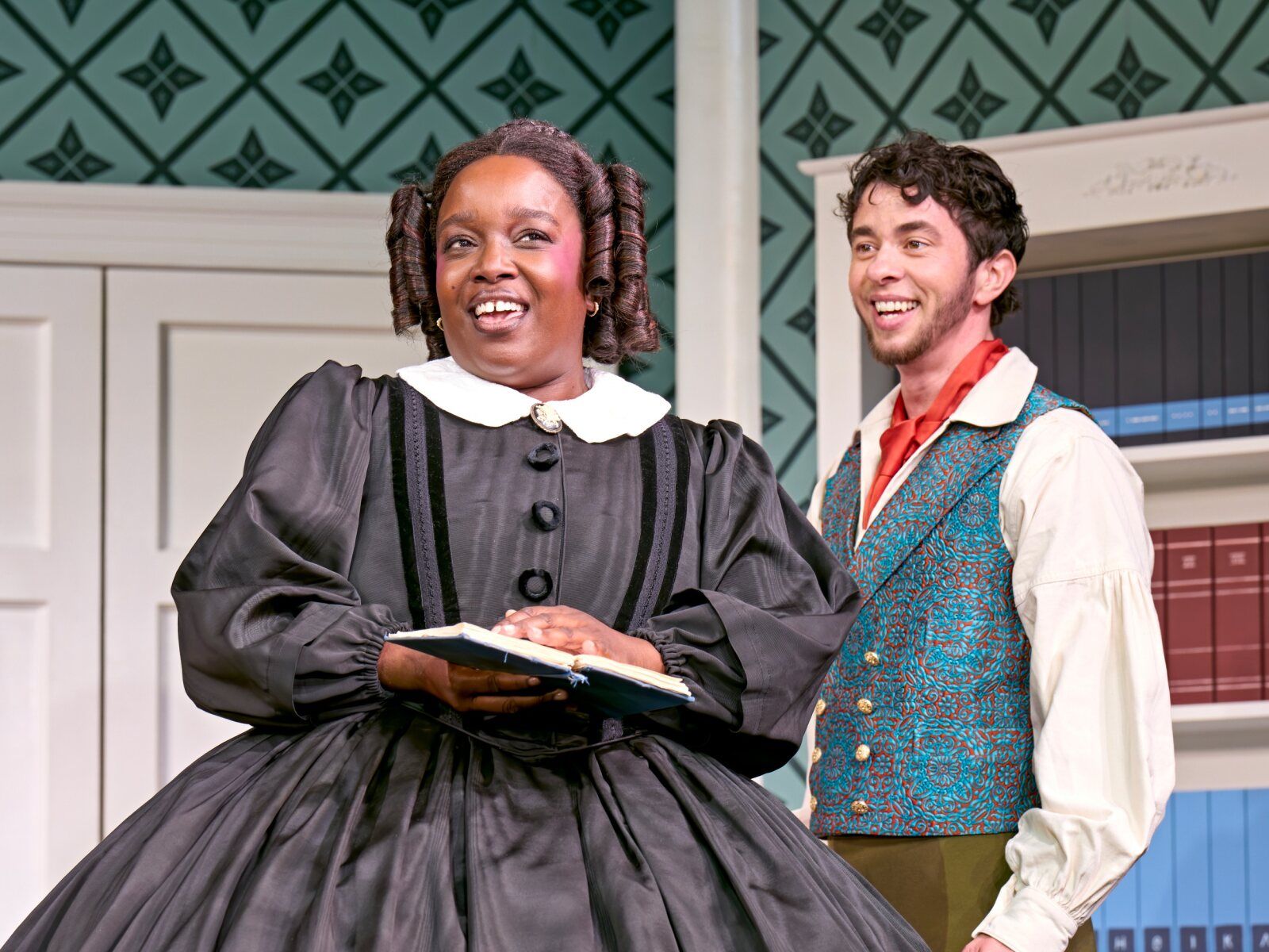 Photos: Lolly Adefope Stars in OH, MARY! in London — photo 15 of 18