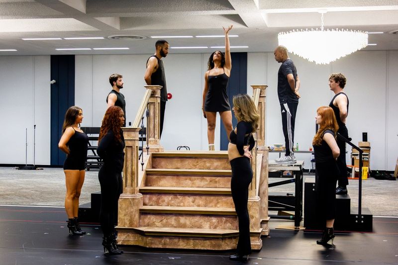 Previews: THE BODYGUARD MUSICAL NATIONAL TOUR at Broadway In Toledo Image