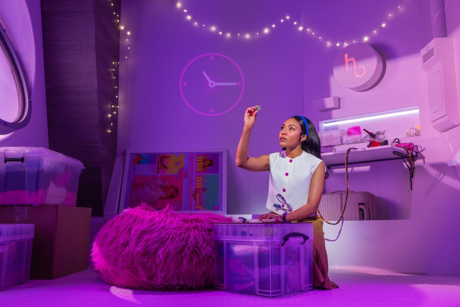 Photos: Savy Jackson to Play Claire Full Time in MAYBE HAPPY ENDING - See New Images — photo 3 of 10