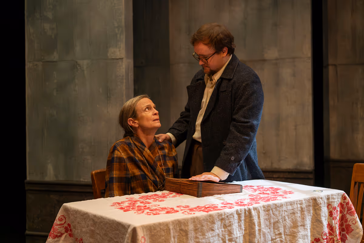 Rebecca Jordan and Tristan Odenkirk at Photos: First Look at VLADIMIR, Opening Shattered Globe's 36th Season at Theater Wit