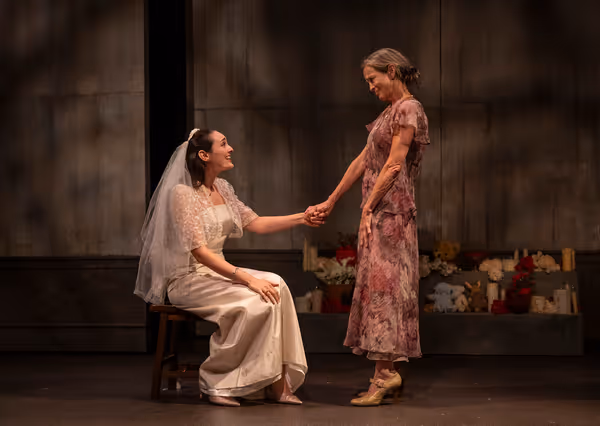 Juliana Liscio and Rebecca Jordan Photo