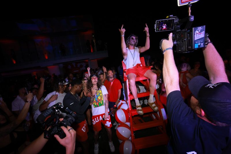 Photos: Yung Gravy Releases 'BAEWATCH' Single, Announces JOYRIDER Tour — photo 2 of 7