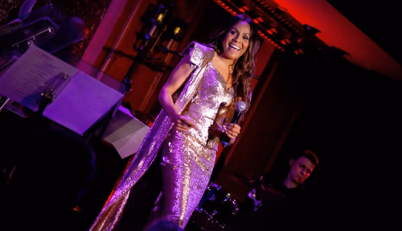 Review: The Unbeatable Deborah Cox FINALLY Comes To 54 Below Image