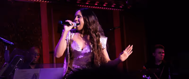 Review: The Unbeatable Deborah Cox FINALLY Comes To 54 Below Image