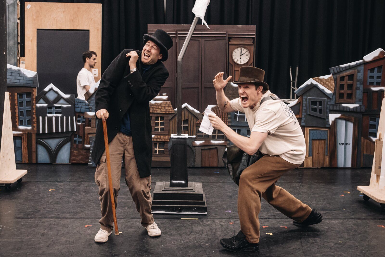 Photos: CHRISTMAS CAROL GOES WRONG in Rehearsal Ahead of West End Run and UK Tour — photo 15 of 15