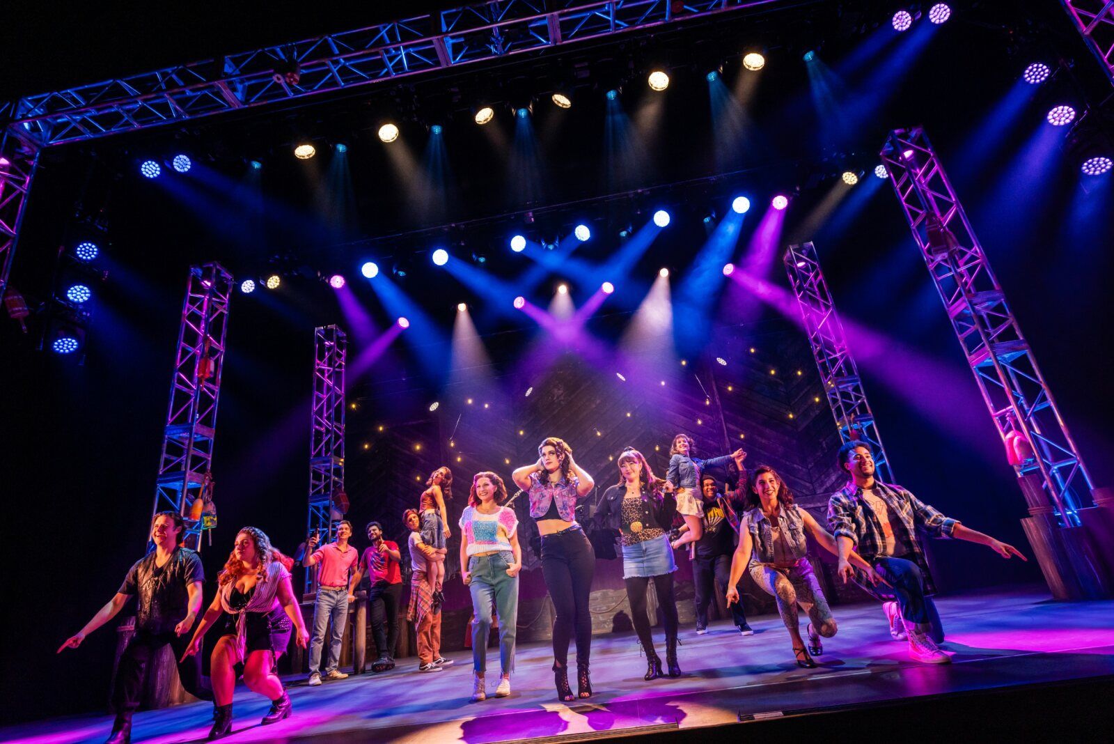 Photos: First Look at the MYSTIC PIZZA National Tour — photo 14 of 14