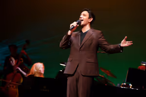 Santino Fontana @ BroadwayWorld Santino Fontana Photo