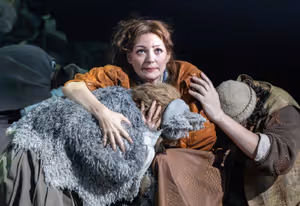 Laura Pitt-Pulford (Baker's Wife) @ BroadwayWorld Laura Pitt-Pulford (Baker's Wife) Photo