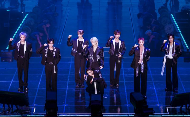 Photos: STRAY KIDS WORLD TOUR 'RUN IT' LIVE VIEWING to hit cinemas November 7 — photo 2 of 8