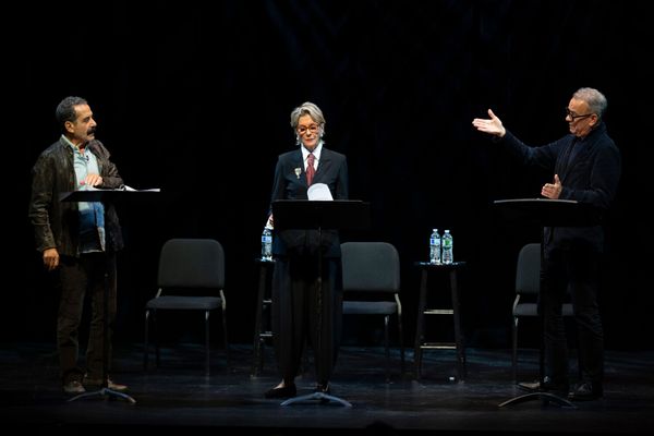 Tony Shalhoub, Wendie Malick, Tom Hanks Photo