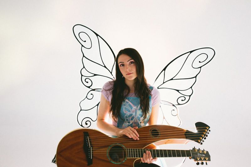 Photos: Maiah Wynne Releases INTO THE WAVES Album; London Show Oct 14 — photo 2 of 4