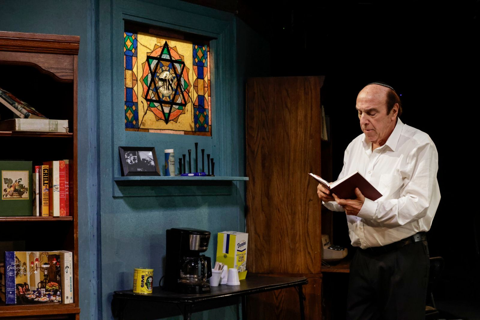 Photos: KADDISH FOR THE BARRIO to Open at Sarasota Jewish Theatre — photo 6 of 9