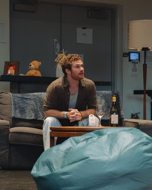 Finn Jones @ BroadwayWorld Finn Jones Photo