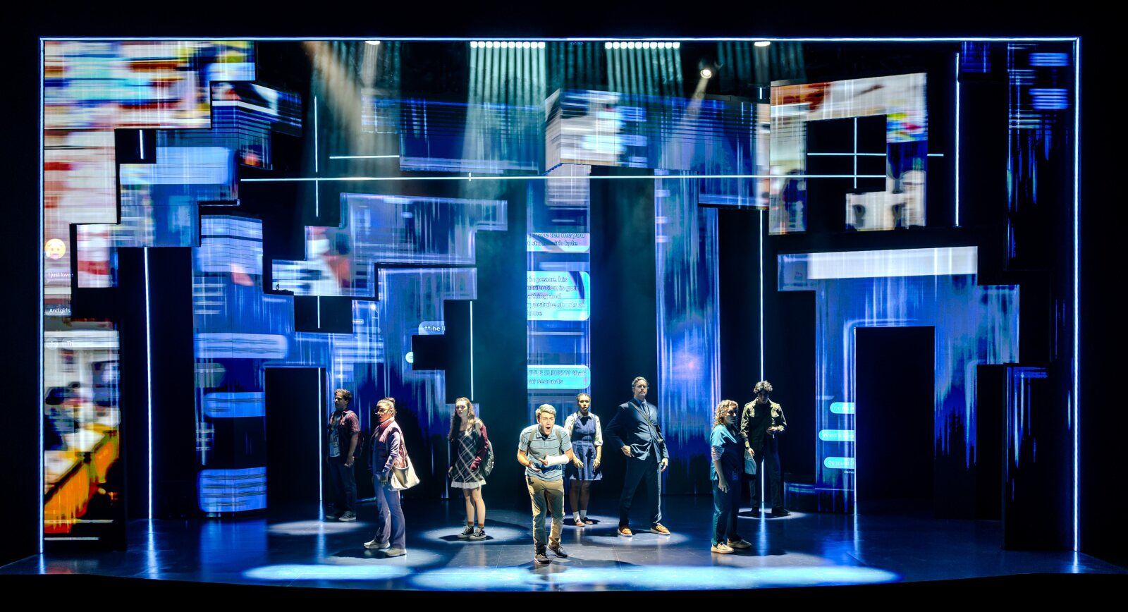 Photos: First Look at DEAR EVAN HANSEN at White Plains Performing Arts Center — photo 9 of 10