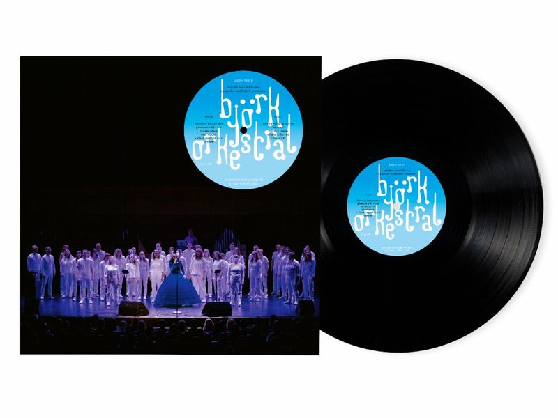 Photos: Björk to Release ORKESTRAL Live Concert Experience with Hamrahlíð Choir — photo 1 of 4