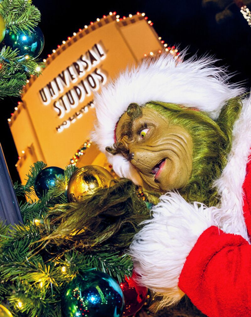 Photos: Universal Studios Hollywood Celebrates Holidays with GRINCHMAS and Harry Potter — photo 3 of 4