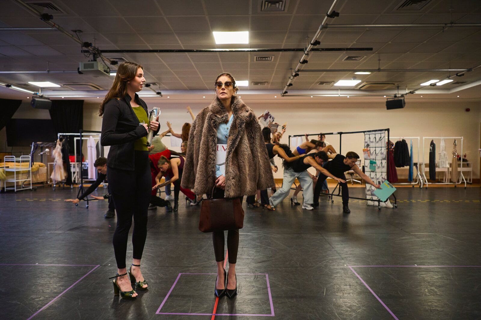 Photos: Teri Hatcher and More in Rehearsal For THE DEVIL WEARS PRADA — photo 11 of 12