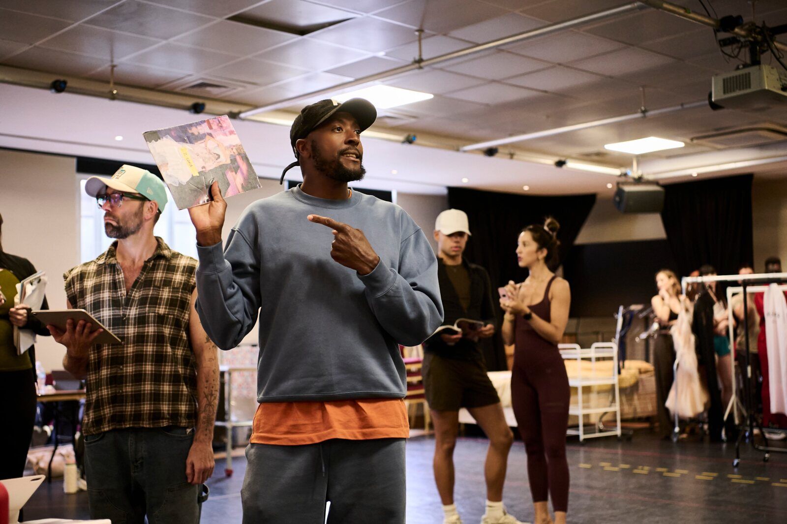 Photos: Teri Hatcher and More in Rehearsal For THE DEVIL WEARS PRADA — photo 5 of 12