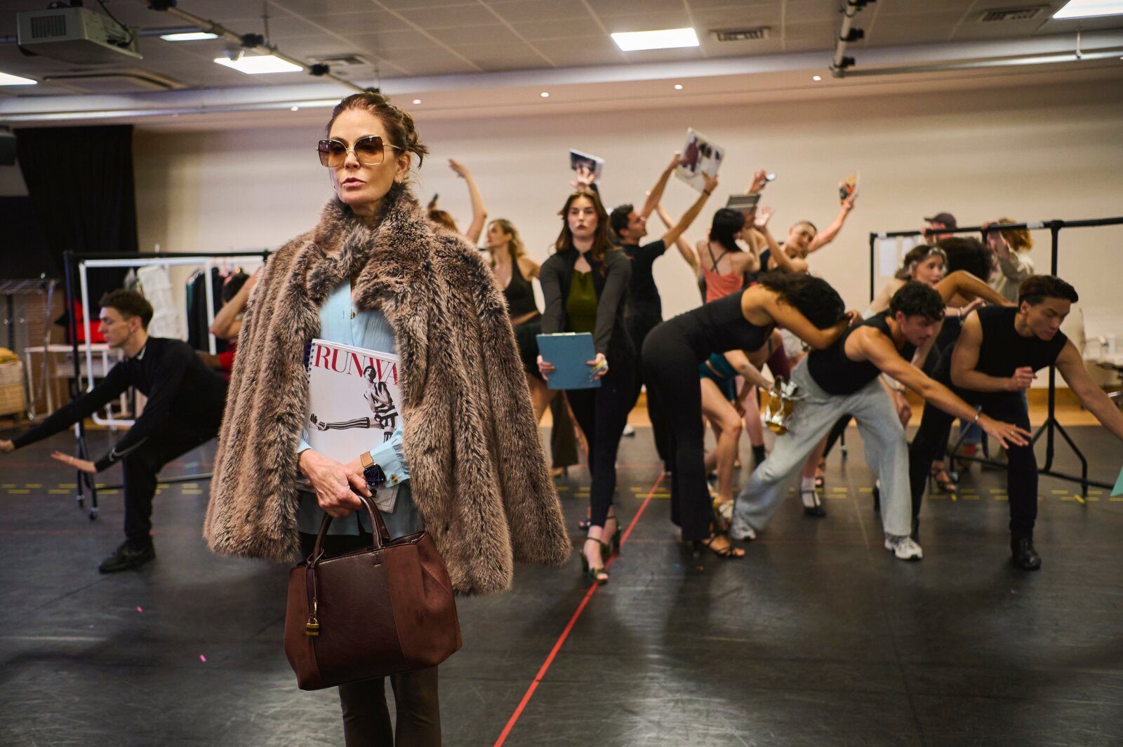 Photos: Teri Hatcher and More in Rehearsal For THE DEVIL WEARS PRADA — photo 9 of 12