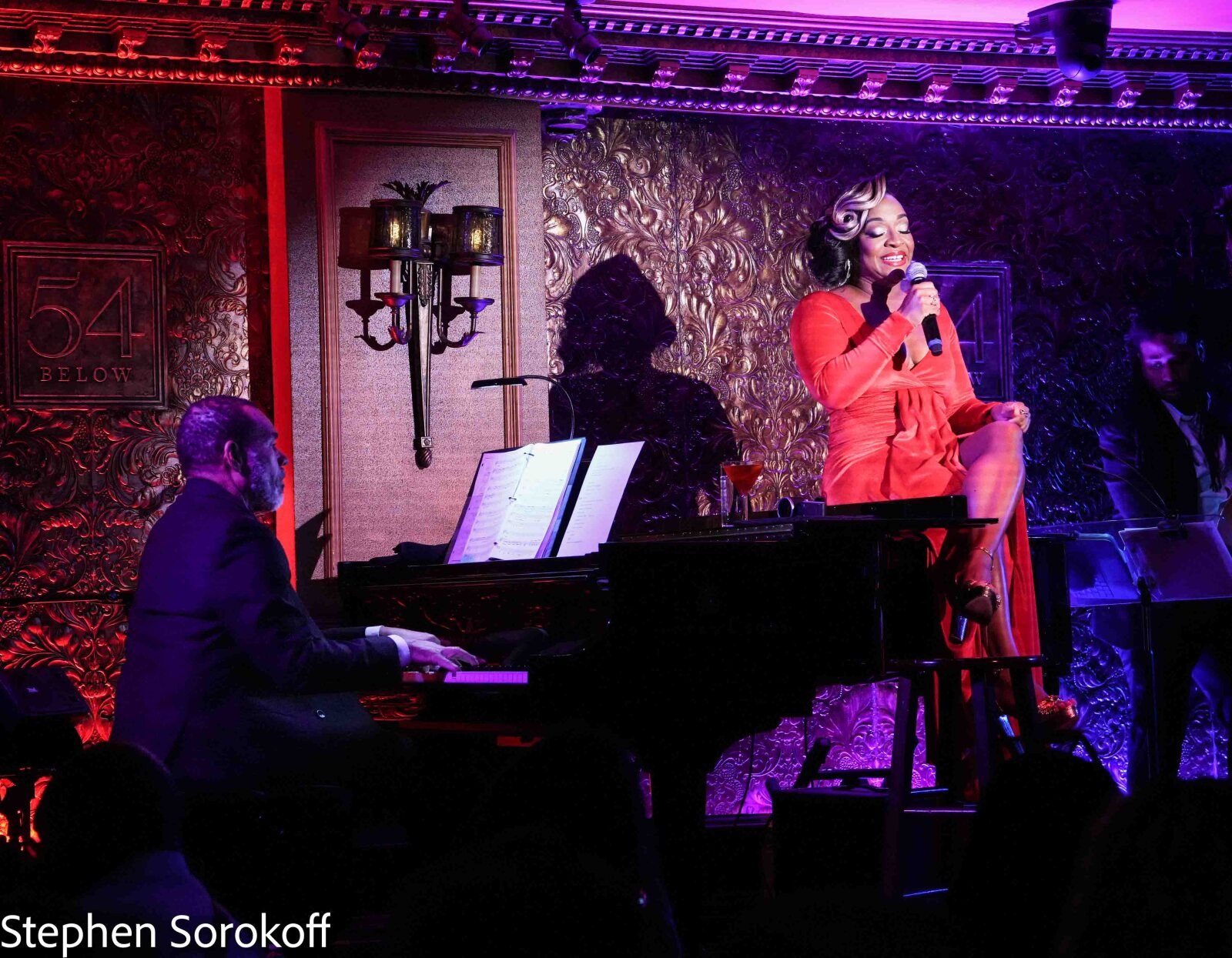 Review: OPERA’S BRANDIE INEZ SUTTON DOES A SOLO SHOWSTOPPER OF AN OPENER FOR 54 BELOW Image