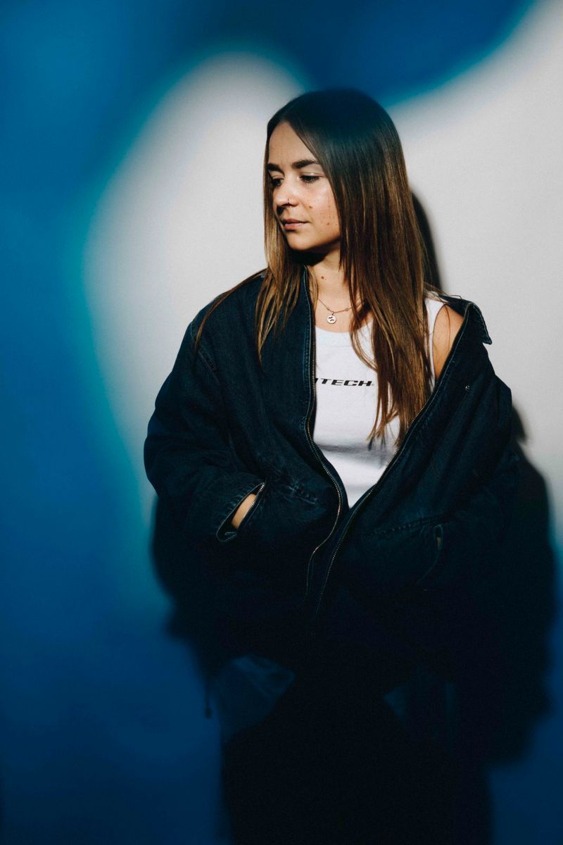 Photos: Emily Nash Announces KINDA LIKE THAT EP — photo 6 of 7