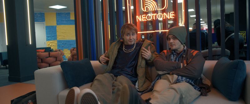 Photos: CALIFORNIA SCHEMIN' Opens in U.S. Theaters — photo 8 of 26