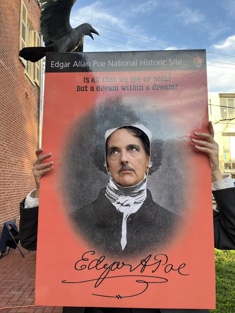 Interview: Helen McKenna of TELL-TALE POE at Ritz Theatre Image