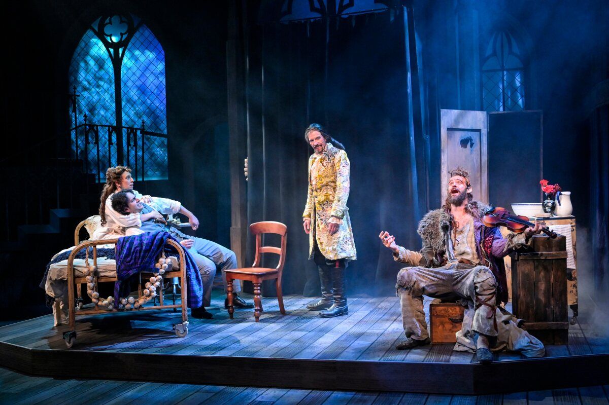 Photos: First Look at DRACULA at TheatreWorks Silicon Valley — photo 10 of 11