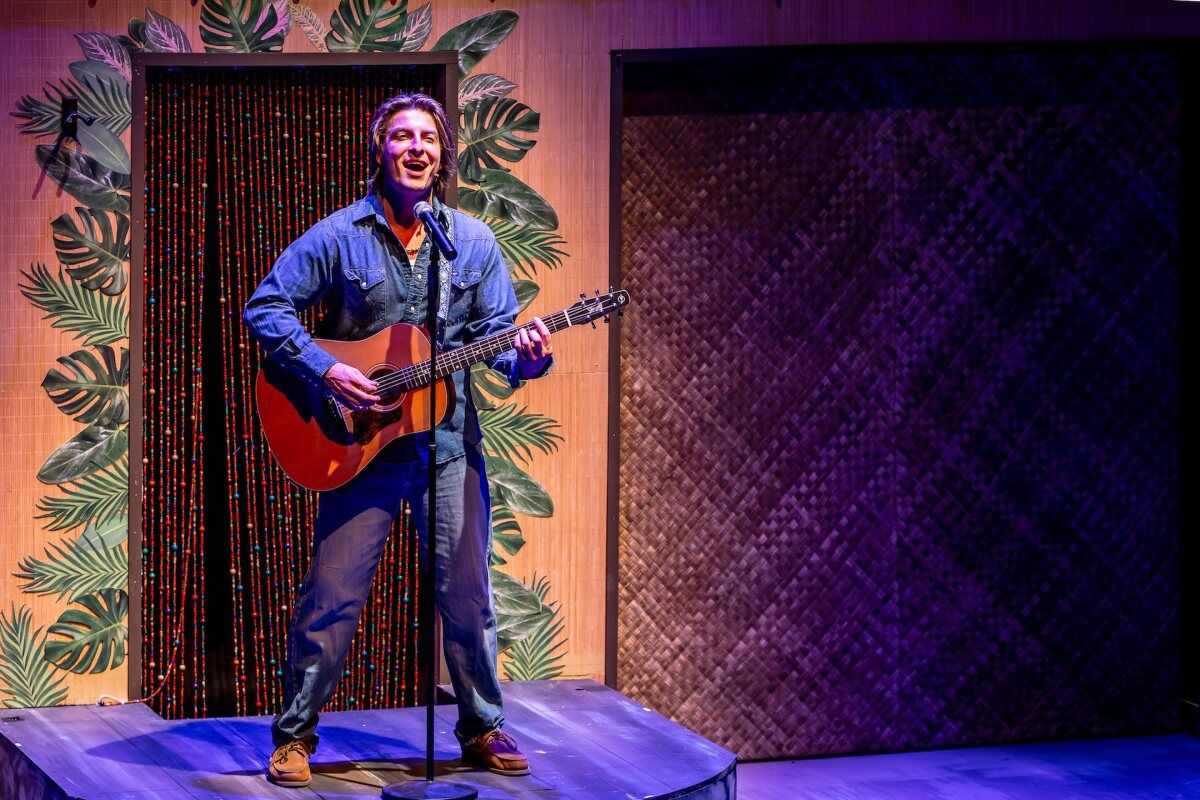 Photos: JIMMY BUFFETT'S ESCAPE TO MARGARITAVILLE at Music Theater Works — photo 8 of 17