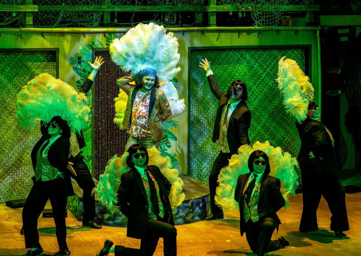 Photos: JIMMY BUFFETT'S ESCAPE TO MARGARITAVILLE at Music Theater Works — photo 6 of 17