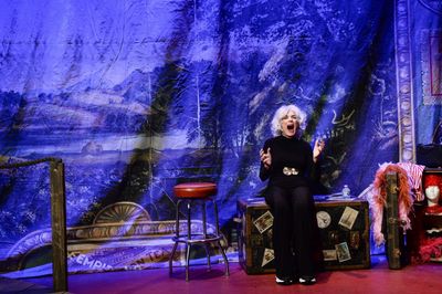Caroline Aaron Photo