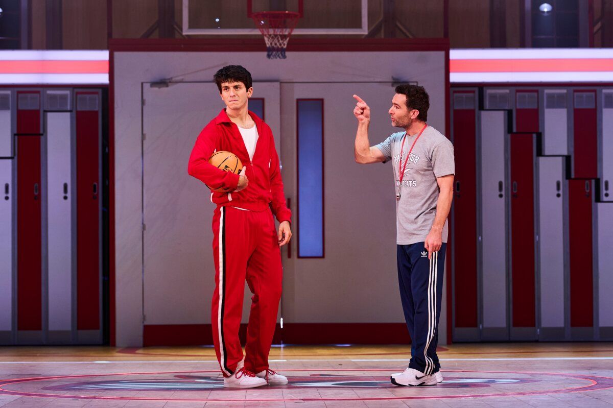 Photos: Harry Judd, KayCee Stroh, and More in HIGH SCHOOL MUSICAL at Troubadour Wembley Park Theatre — photo 18 of 29