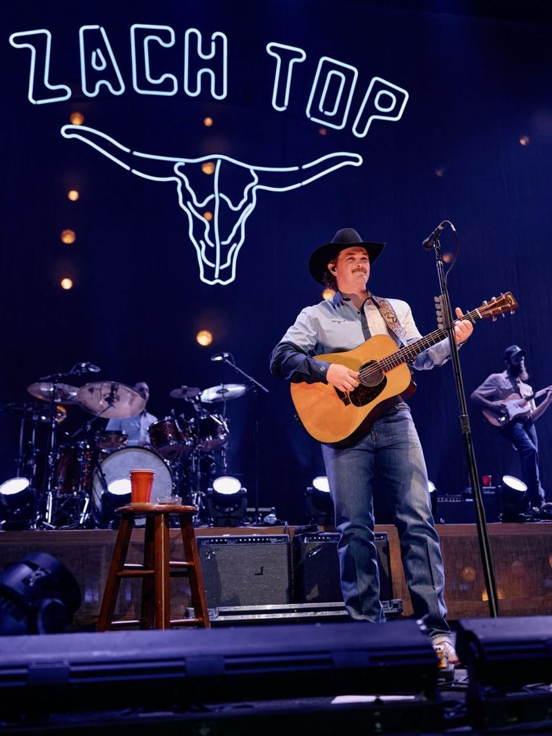 Review: COLD BEER & COUNTRY MUSIC TOUR at Grand Casino Arena Image