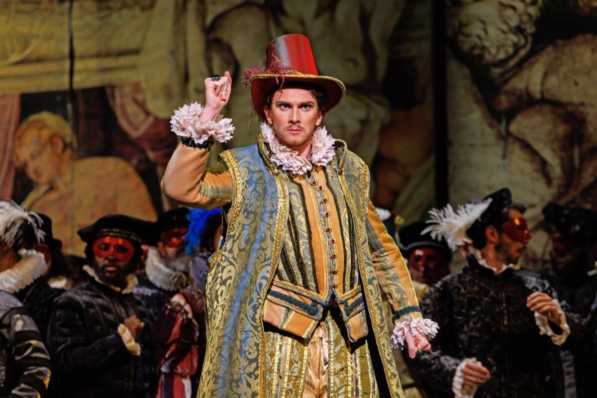 Photos: Pittsburgh Opera's RIGOLETTO Continues at the Benedum Center — photo 6 of 38