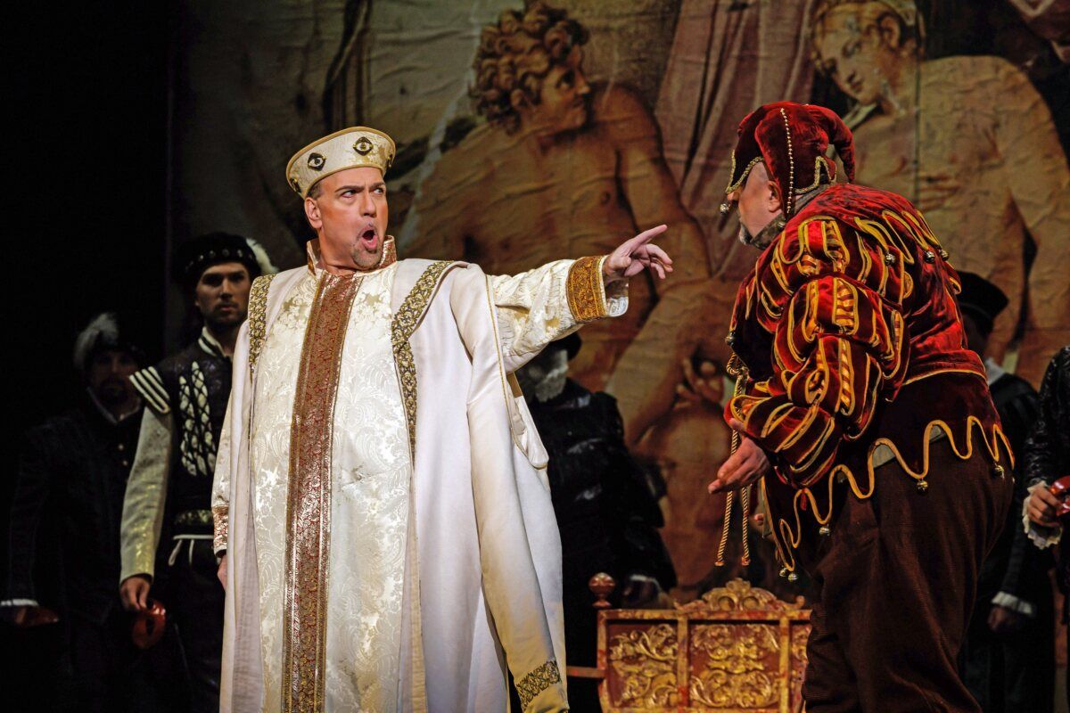 Photos: Pittsburgh Opera's RIGOLETTO Continues at the Benedum Center — photo 1 of 38