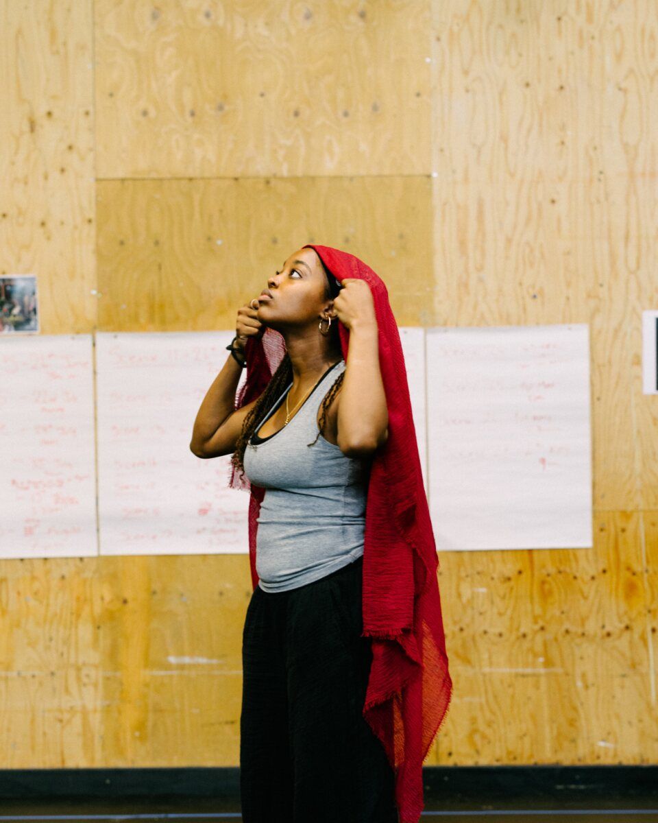 Photos: GIRLS in Rehearsal at the Young Vic Theatre — photo 18 of 22