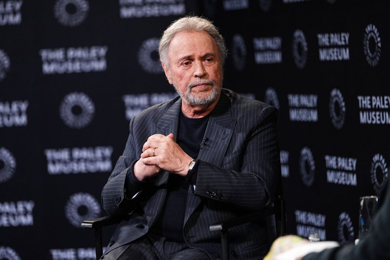 Photos: Billy Crystal Honored at PaleyFest NY Celebrating 860 Broadway Show — photo 1 of 5